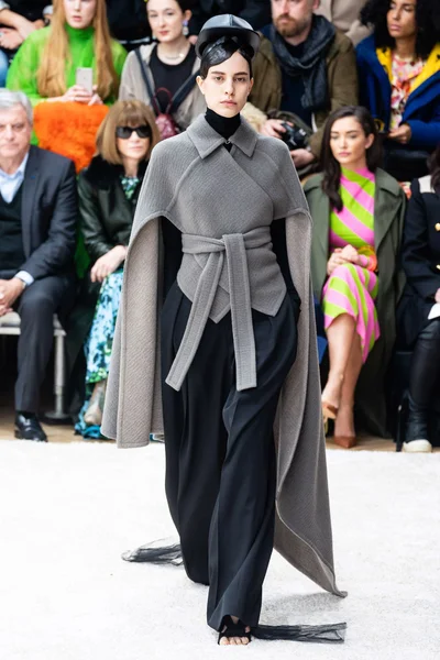 Look 2